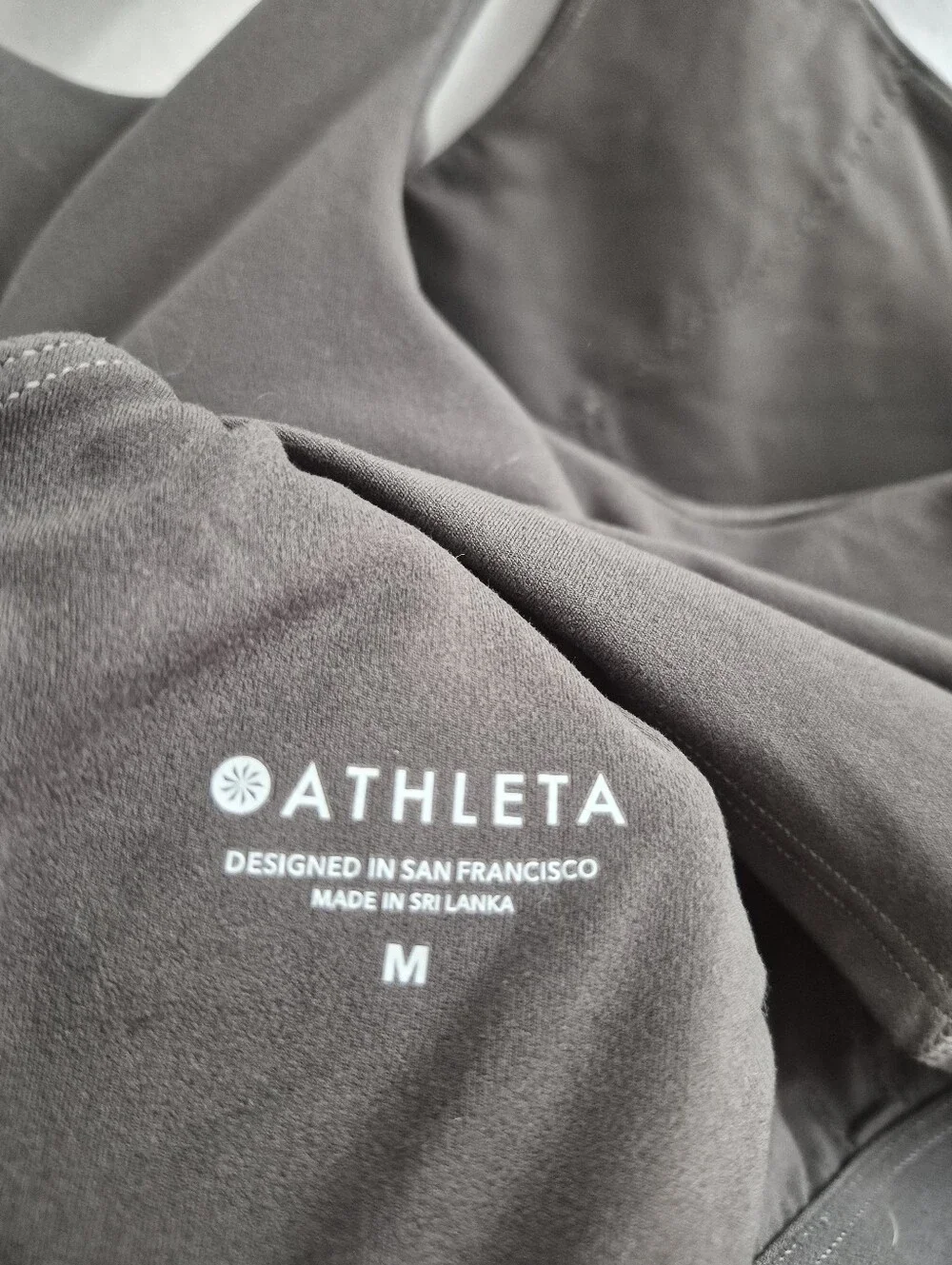 Athleta Conscious Crop Top In Arbor Olive Size Medium - Picture 6 of 6